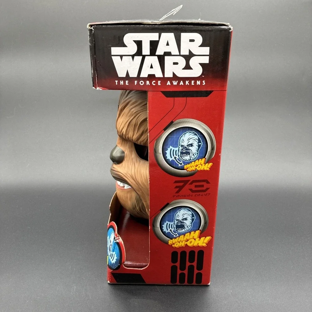 Star Wars The Force Awakens Chewbacca Electronic Roaring Sound Mask Sealed Box